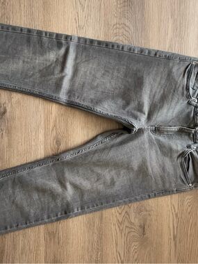 Calvin Klein Jeans Women's Slim Straight Gray Denim